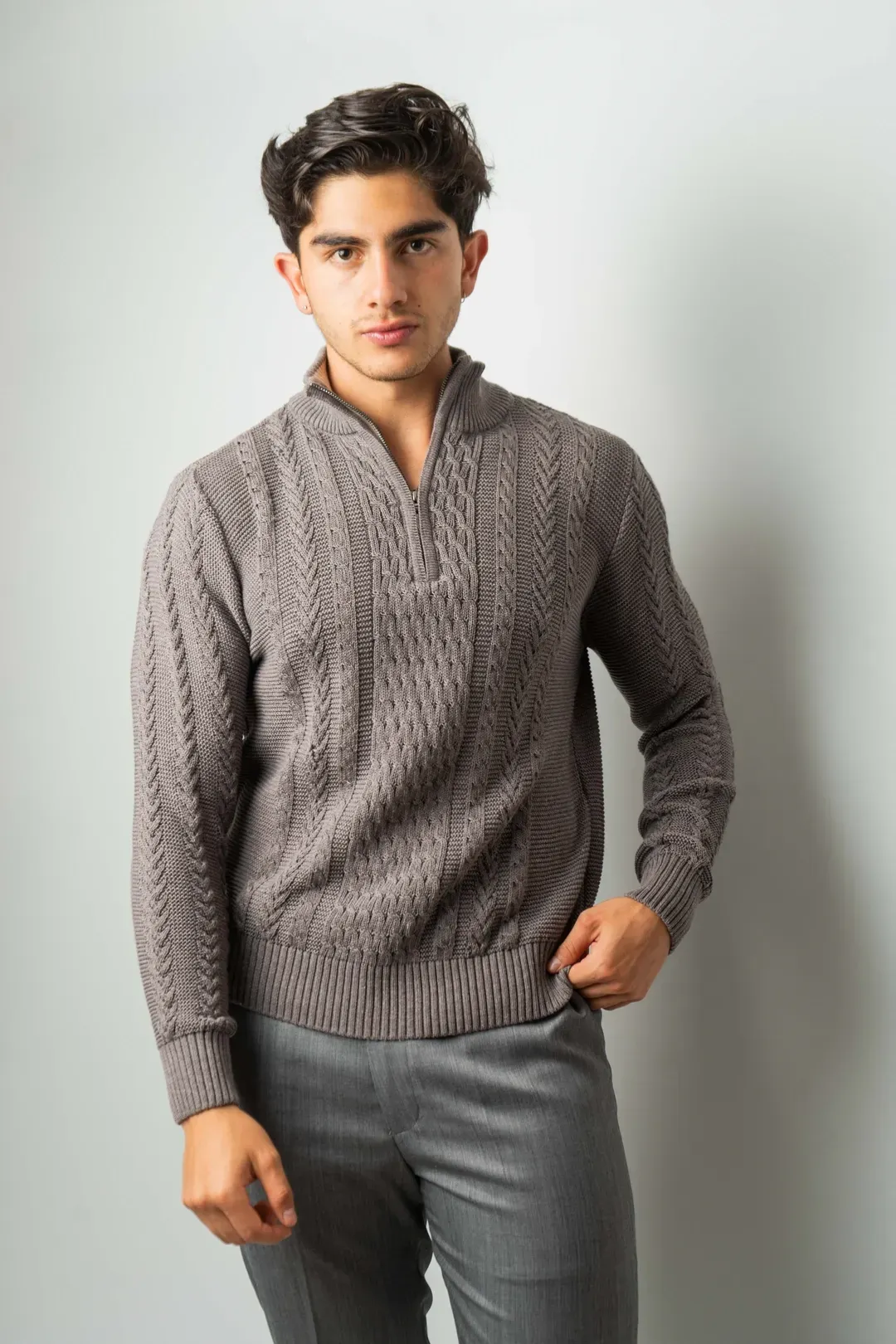 Sweater Cierre Medio